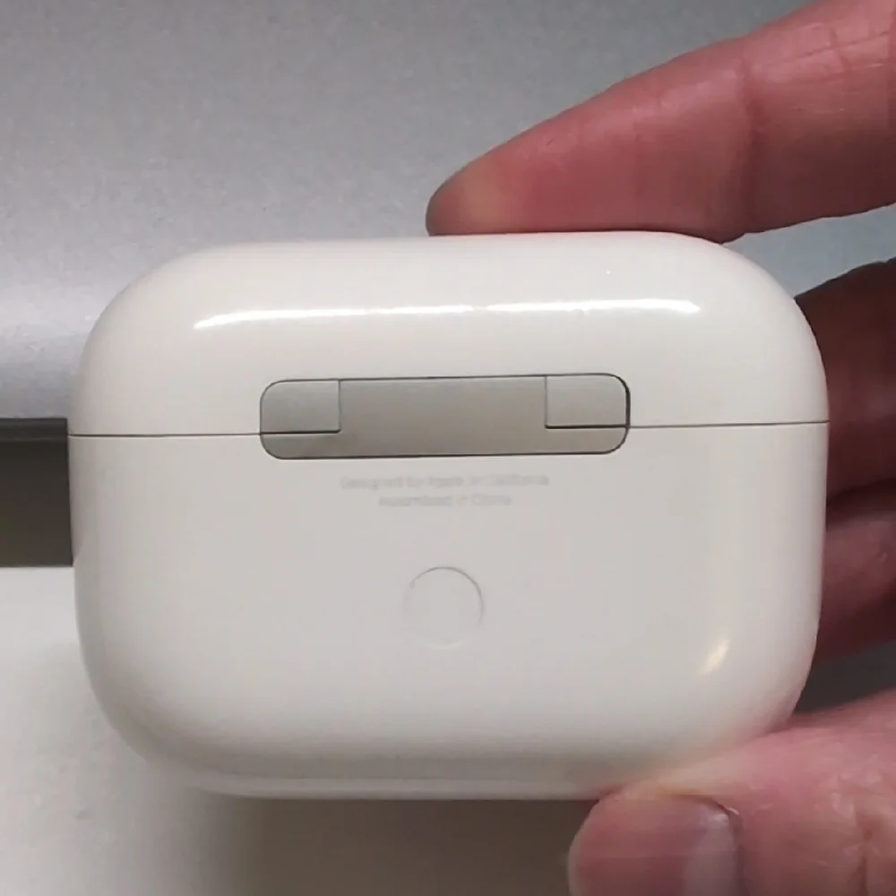 Airpods Pro 1 with Magsafe charging case
